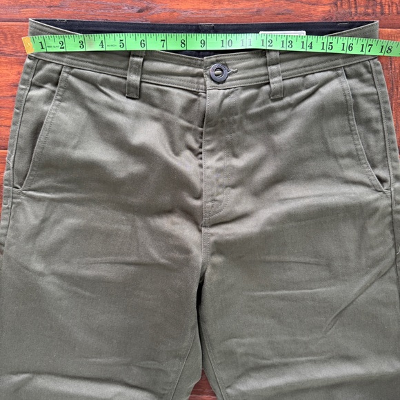 Volcom Men’s Frickin Skate Chino - Loose Tapered Fit - Size 32 - Picture 4 of 6